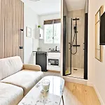 Petit Pres De Paris Neuilly-sur-Seine