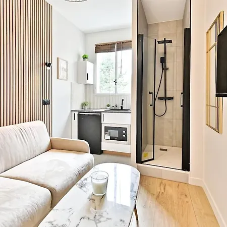 Petit Pres De Paris Neuilly-sur-Seine